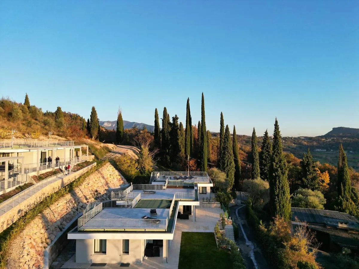 Sunset Lodge - Enjoy Holiday Garda  Italia