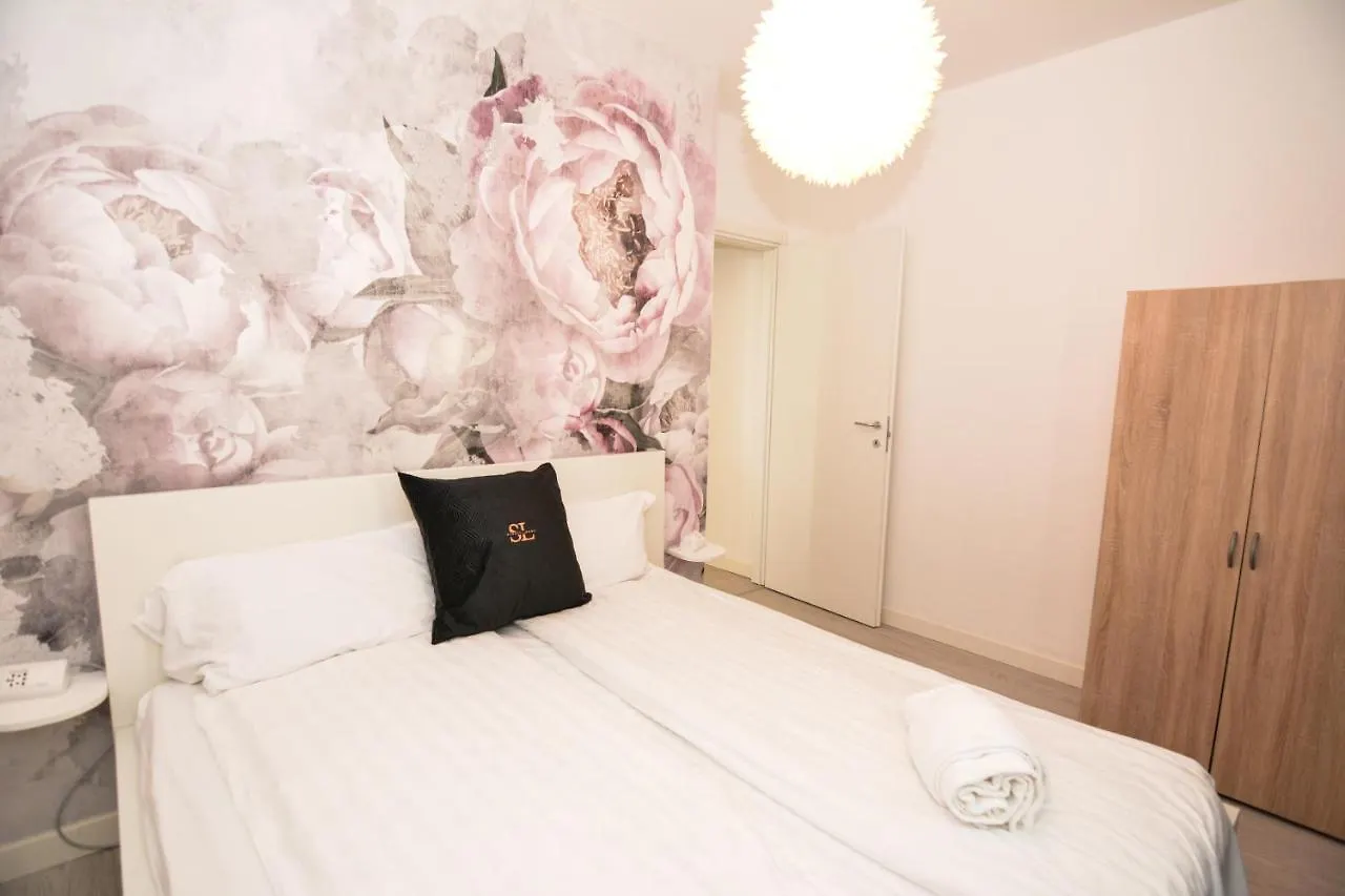 Sunset Lodge - Enjoy Holiday Garda  0*, Garda (Verona)