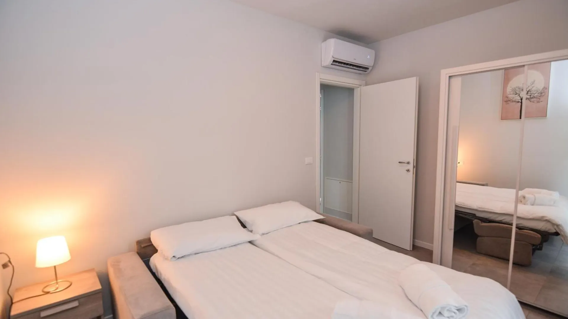 Sunset Lodge - Enjoy Holiday Garda   Garda (Verona)