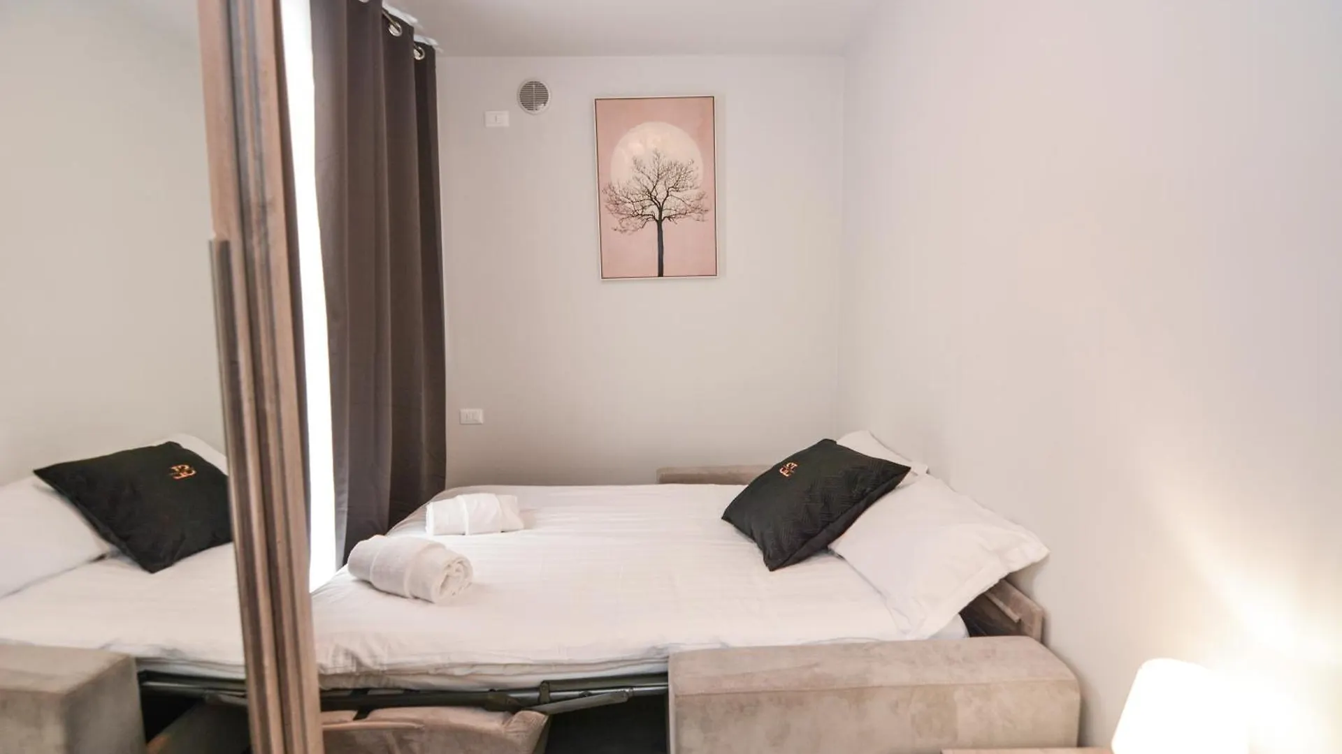 Sunset Lodge - Enjoy Holiday Garda  Garda (Verona)