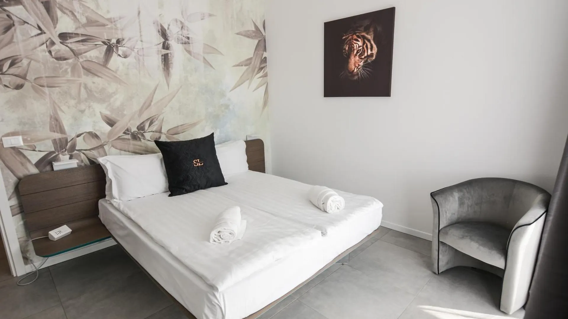 Sunset Lodge - Enjoy Holiday Garda   Garda (Verona)