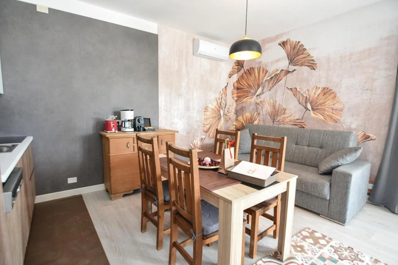 Sunset Lodge - Enjoy Holiday Garda  0*, Garda (Verona)
