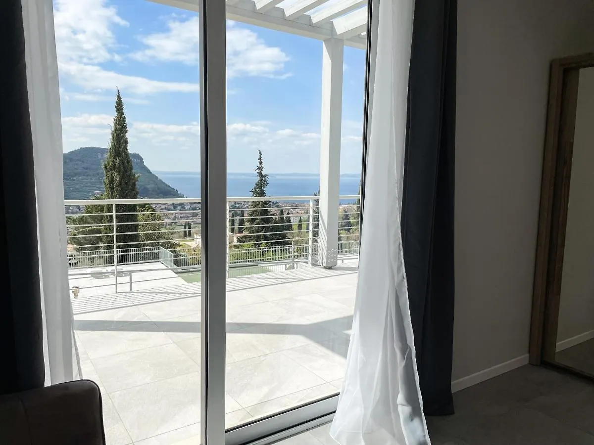 Sunset Lodge - Enjoy Holiday Garda  Italia