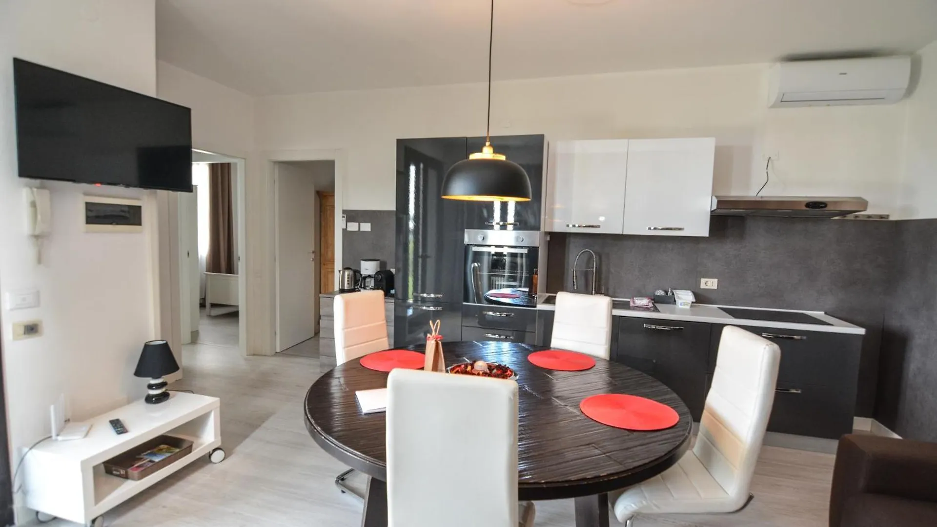Sunset Lodge - Enjoy Holiday Garda  0*, Garda (Verona)