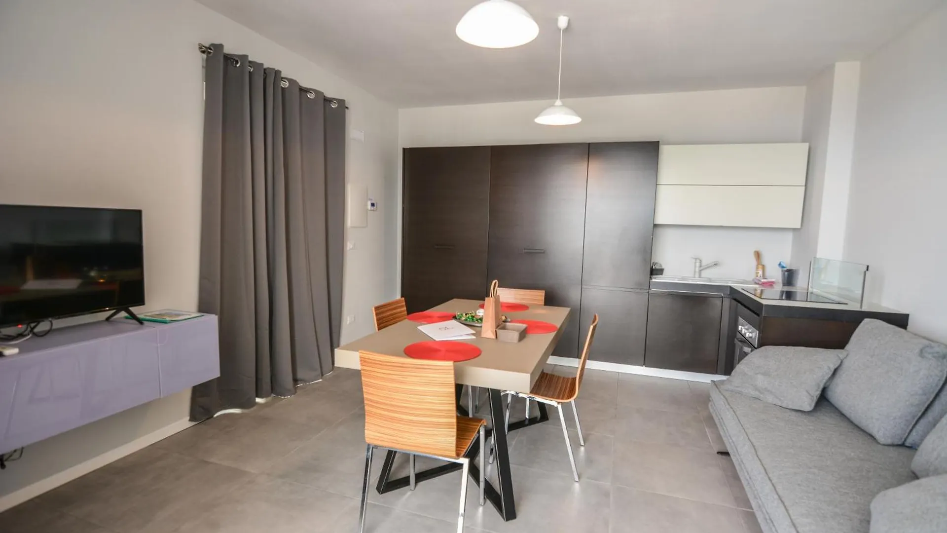 Sunset Lodge - Enjoy Holiday Garda